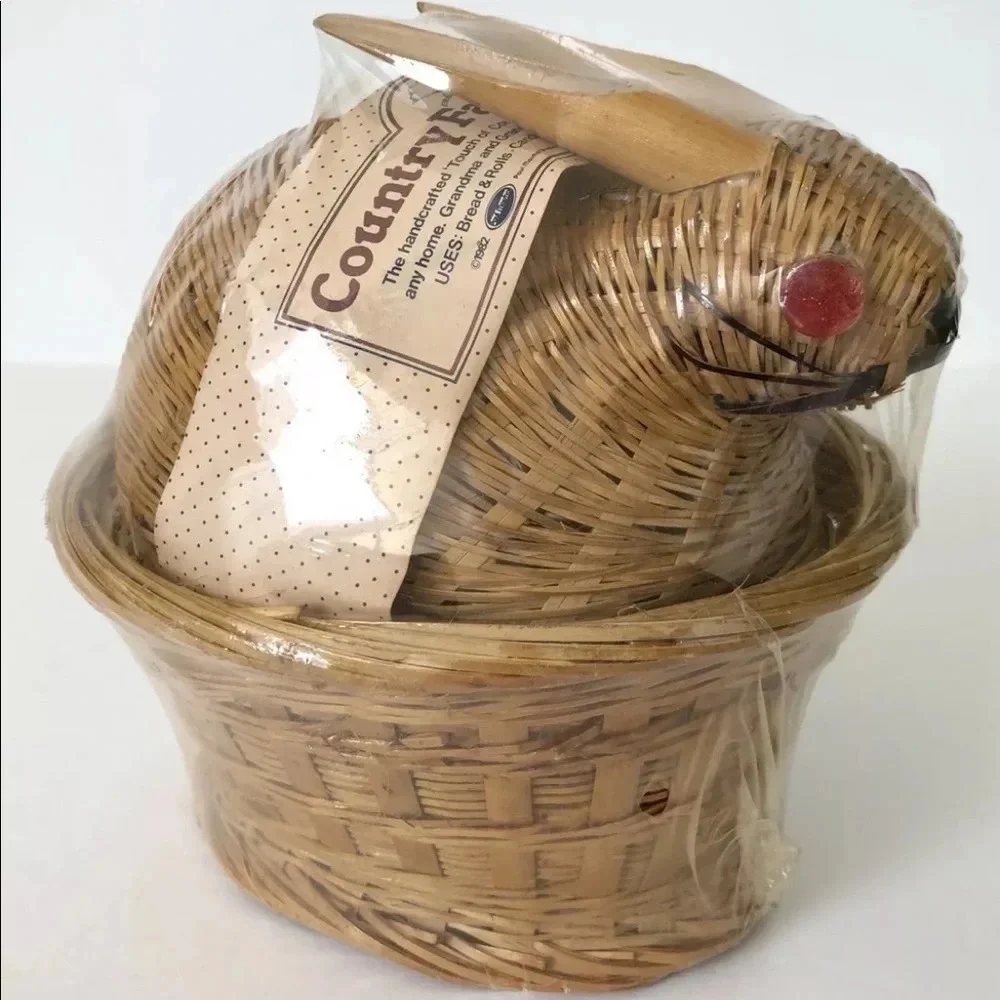 Vintage 1982 Paul Marshall Figural Rabbit Basket